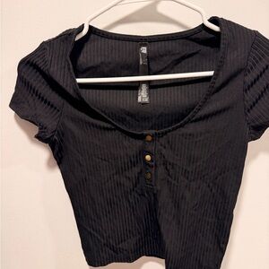 Black Ribbed Crop Top Athletic Shirt